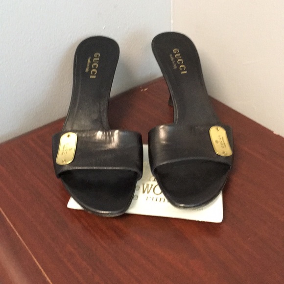 GUCCI black slippers. Size: 8 1/2B - - Picture 4 of 7